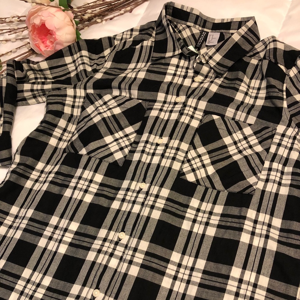 2/$20 H&M Plaid Boyfriend Shirt